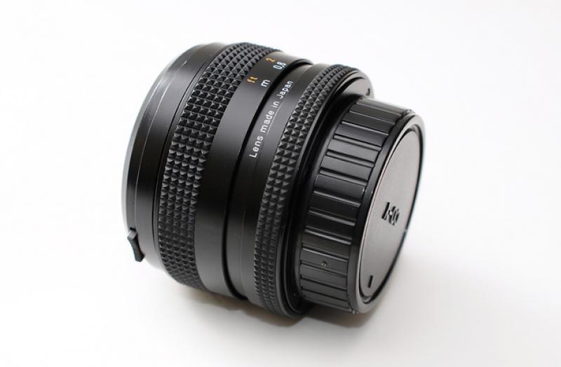 Carl Zeiss Planar T* 50mm F/1.7 C/Y
