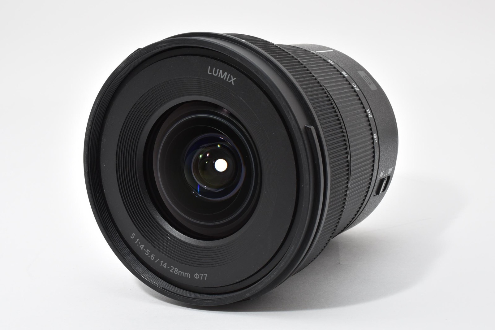 Panasonic Lumix S 14-28mm F/4-5.6 Macro