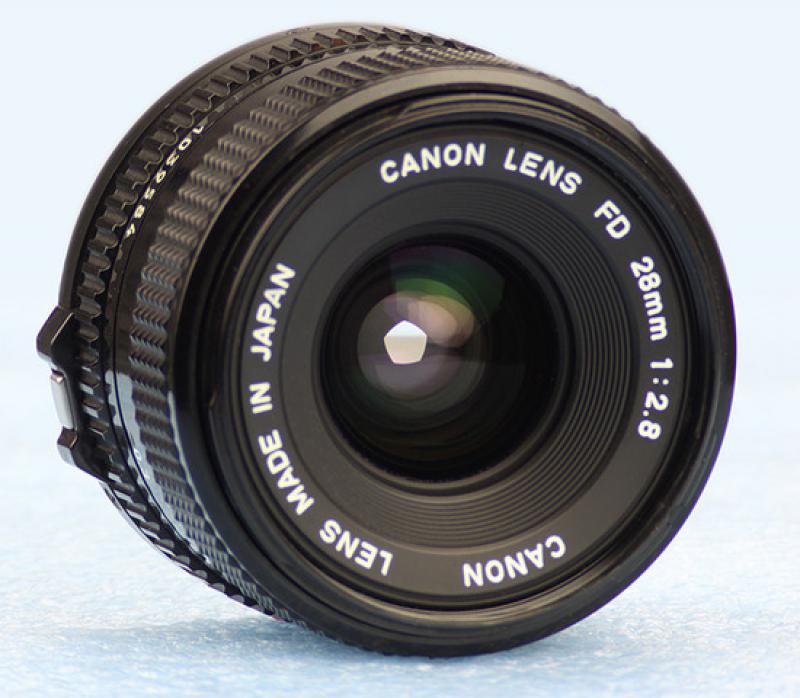Canon FD 28mm F/2.8