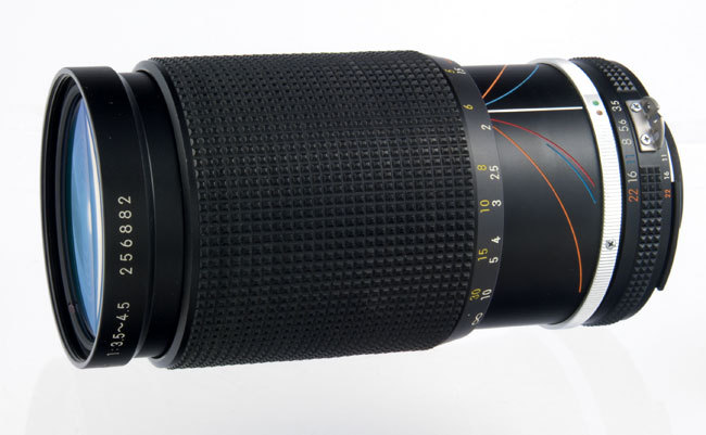 Nikon Nikkor 35-135mm F/3.5-4.5 Ai-S
