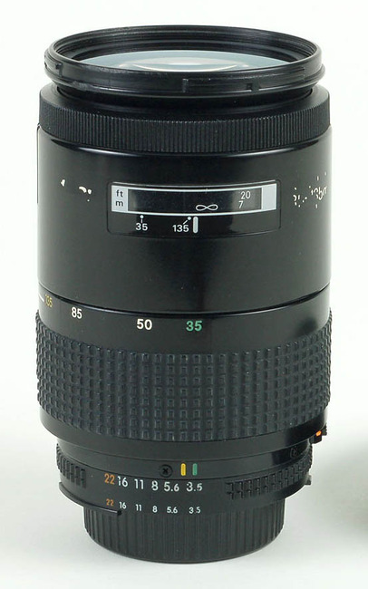 Nikon AF Nikkor 35-135mm F/3.5-4.5 [I]
