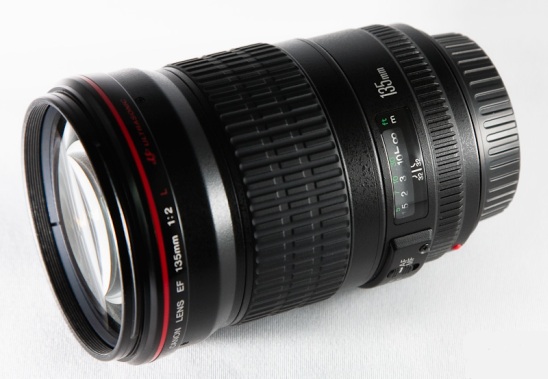 Canon EF 135mm F/2 L USM