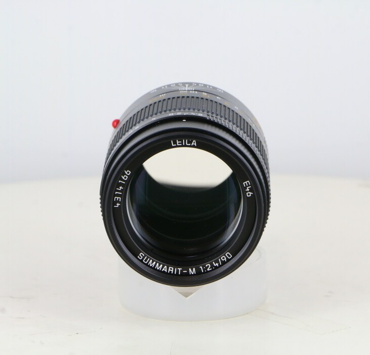 Leica Summarit-M 90mm F/2.4