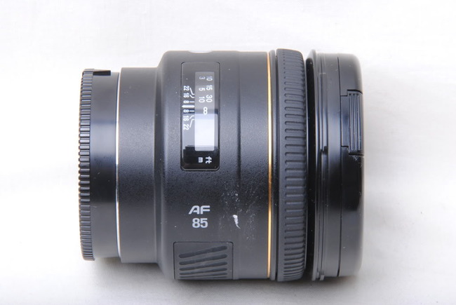 Minolta AF 85mm F/1.4 G RS