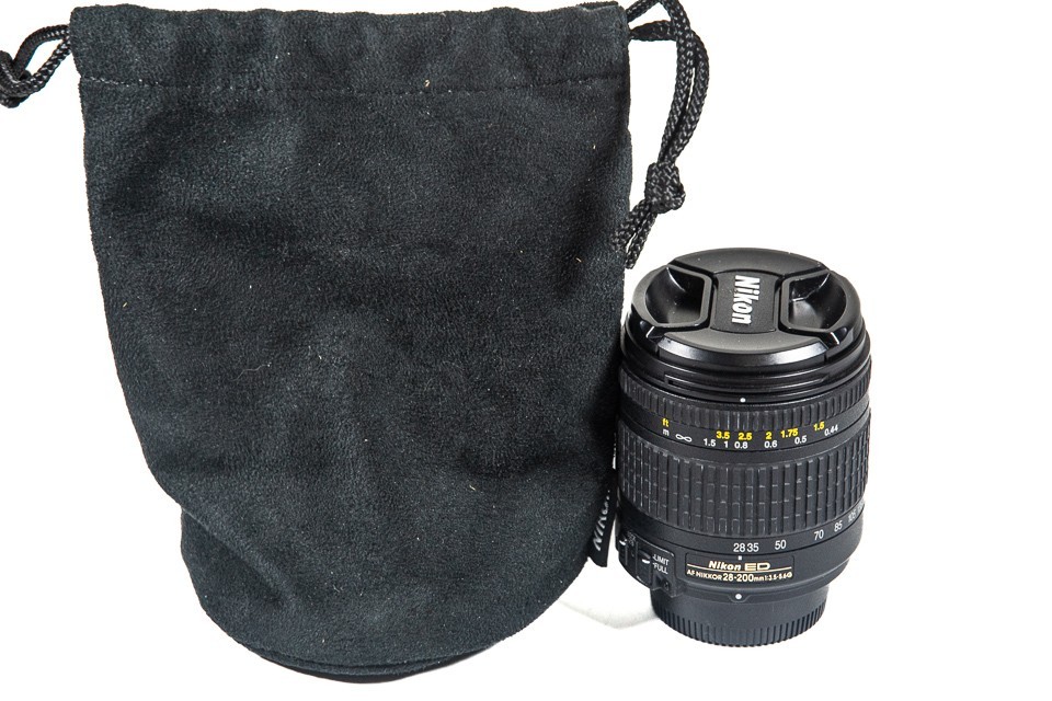 Nikon AF Nikkor 28-200mm F/3.5-5.6G IF-ED