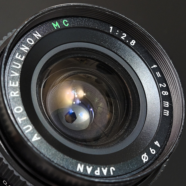 Revuenon 28mm F/2.8 MC Auto 49Ø