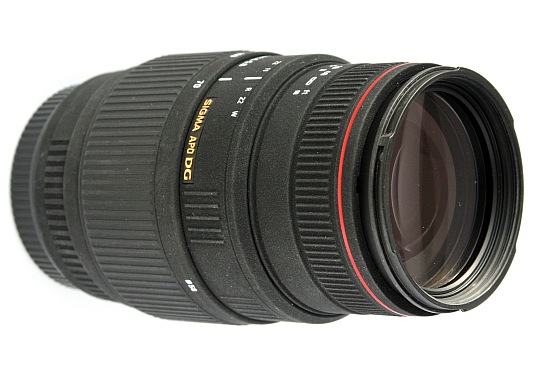 Sigma AF 70-300mm F/4-5.6 APO DG Macro