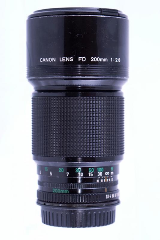 Canon FDn 200mm F/2.8