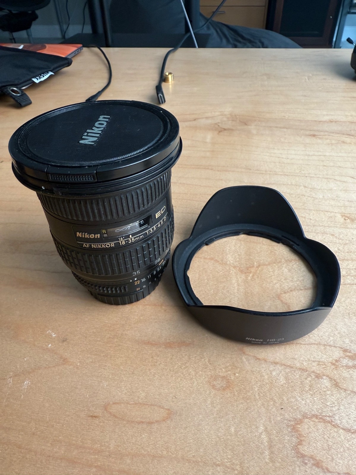 Nikon AF Zoom-Nikkor 18-35mm F/3.5-4.5D IF-ED