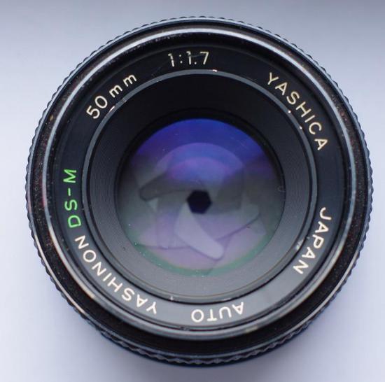 Yashica Yashinon DS-M 50mm F/1.7