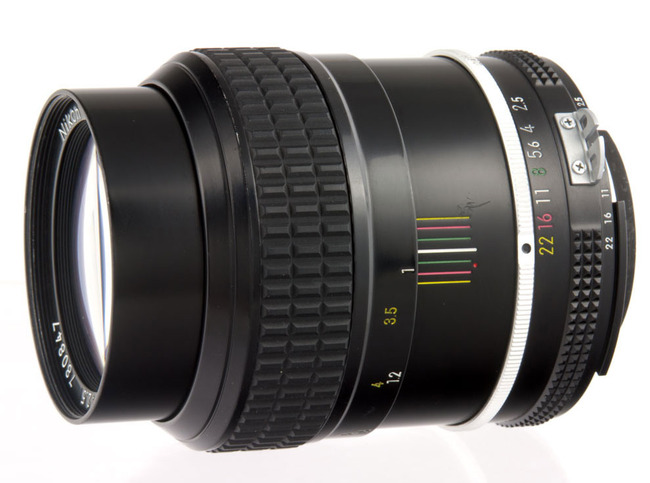 Nikon AI Nikkor 105mm F/2.5