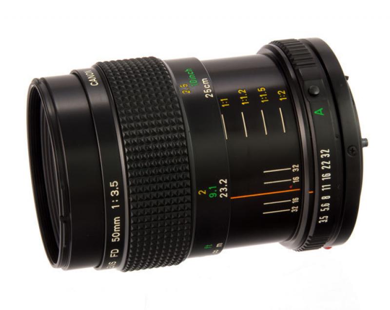 Canon FDn 50mm F/3.5 Macro