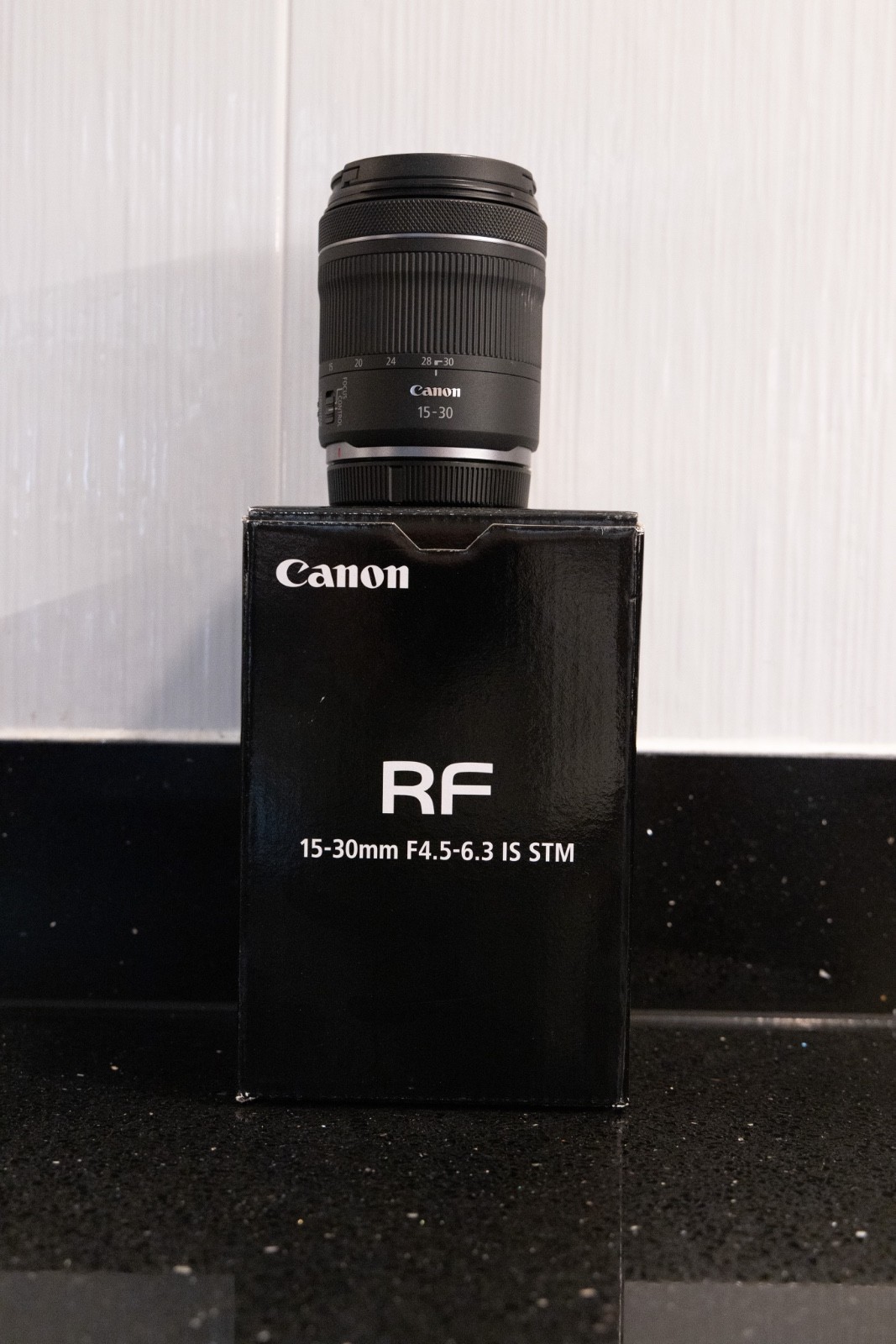 Canon RF 15-30mm F/4.5-6.3 IS STM