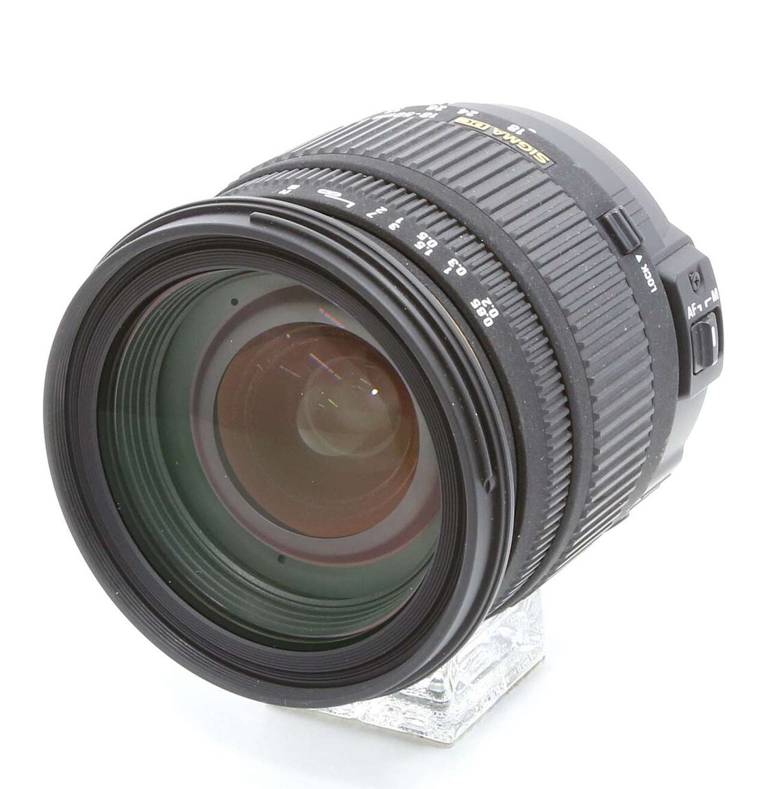Sigma 18-50mm F/2.8 EX DC Macro HSM