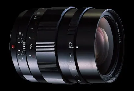 Voigtlander Nokton 25mm F/0.95