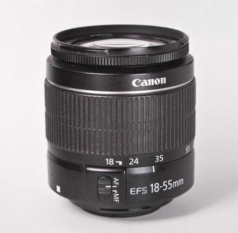 Canon EF-S 18-55mm F/3.5-5.6 III