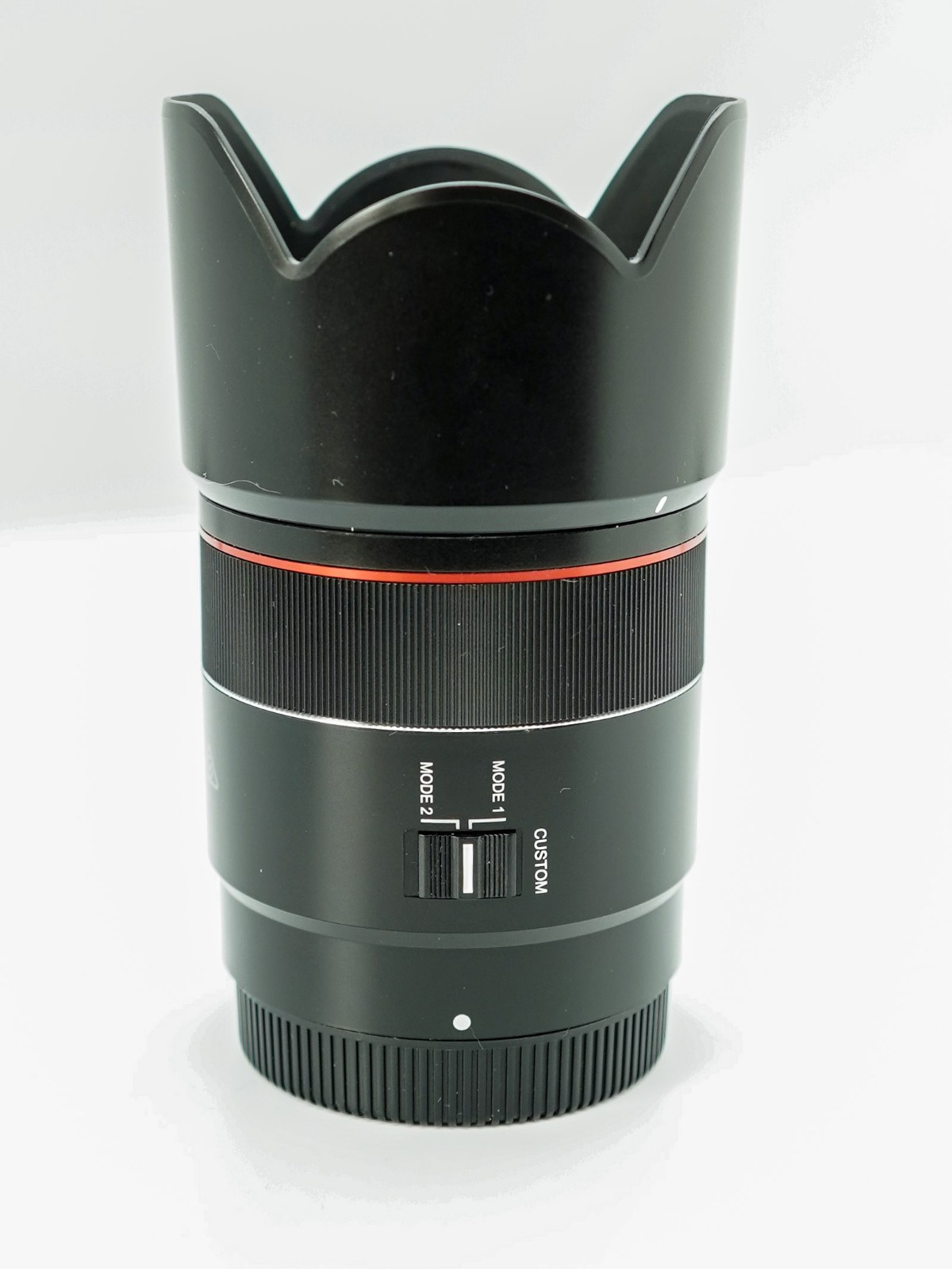 Samyang AF 75mm F/1.8 FE