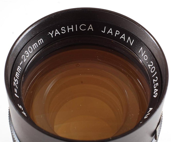 Yashica Auto Yashinon Zoom 75-230mm F/4.5