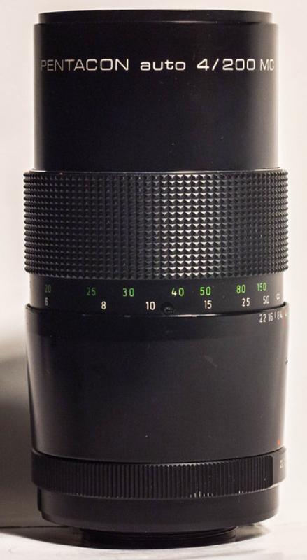 Pentacon 200mm F/4 Auto MC 6 Blades