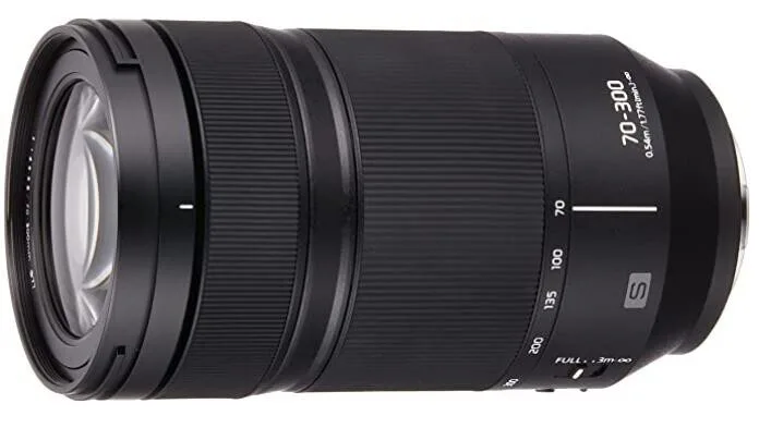 Panasonic Lumix S 70-300mm F/4.5-5.6 Macro O.I.S.