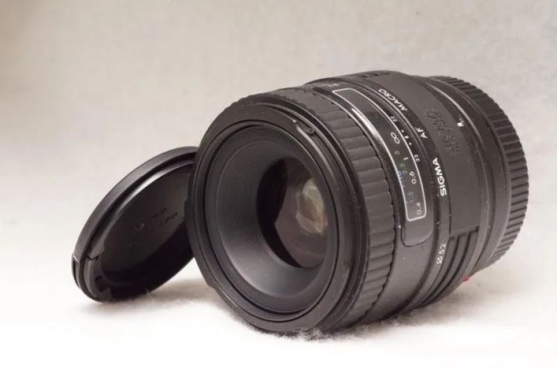 Sigma AF 50mm F/2.8 Macro MC
