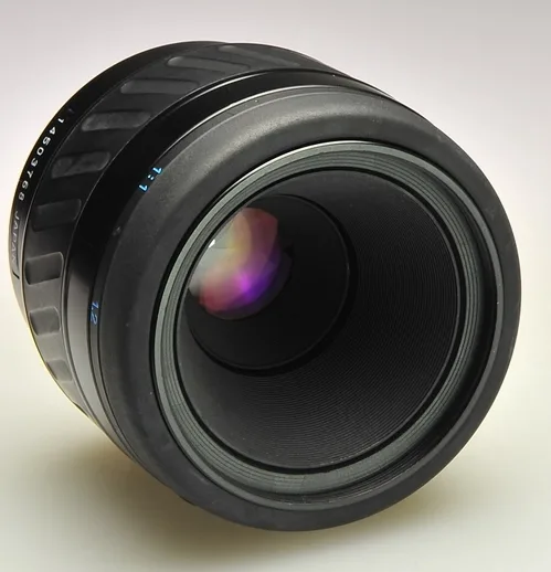 Minolta AF 50mm F/2.8 Macro RS