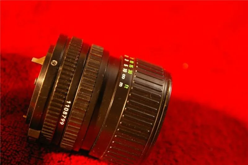 Canon FD 35-70mm F/3.5-4.5