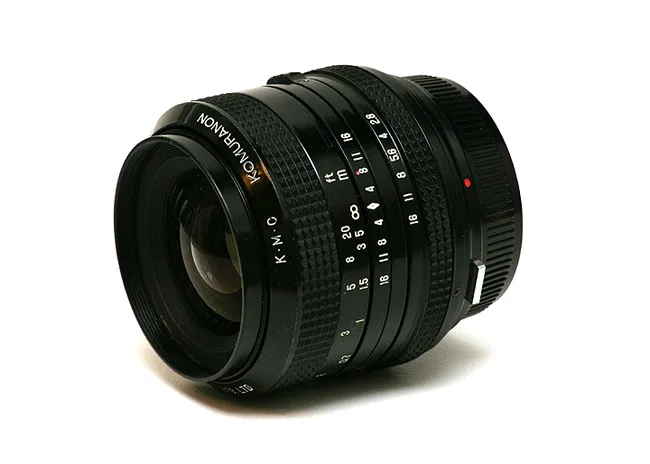 Komuranon 28mm F/2.8 KMC