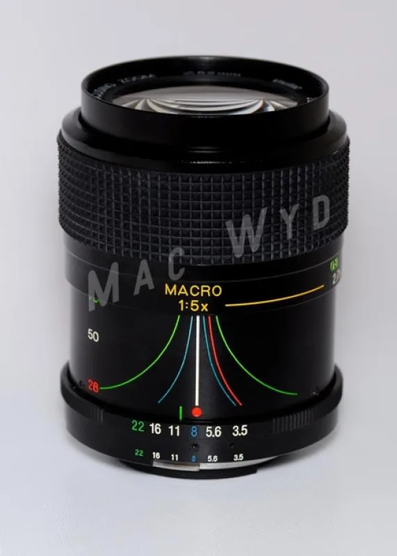 Vivitar 28-70mm F/3.5-4.8 MC Macro