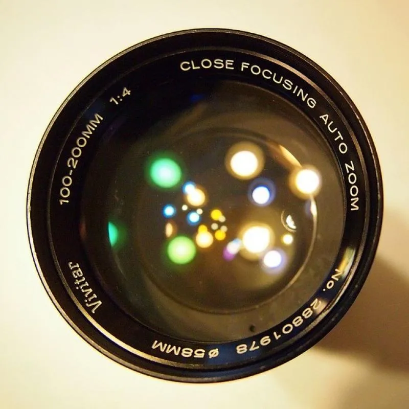 Vivitar Auto 100-200mm F/4 Close Focusing