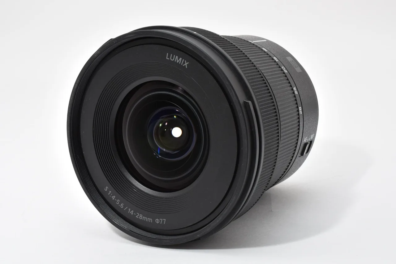 Panasonic Lumix S 14-28mm F/4-5.6 Macro