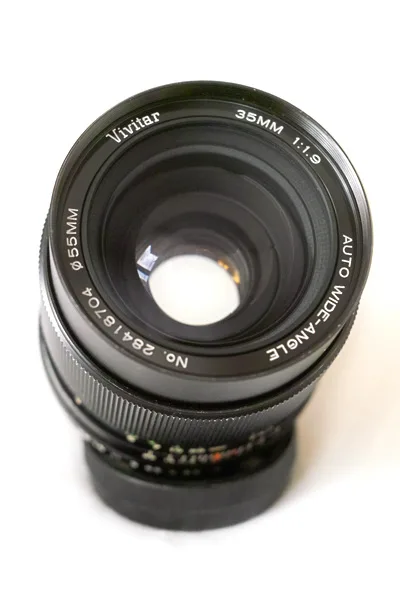 Vivitar 35mm F/1.9 Komine
