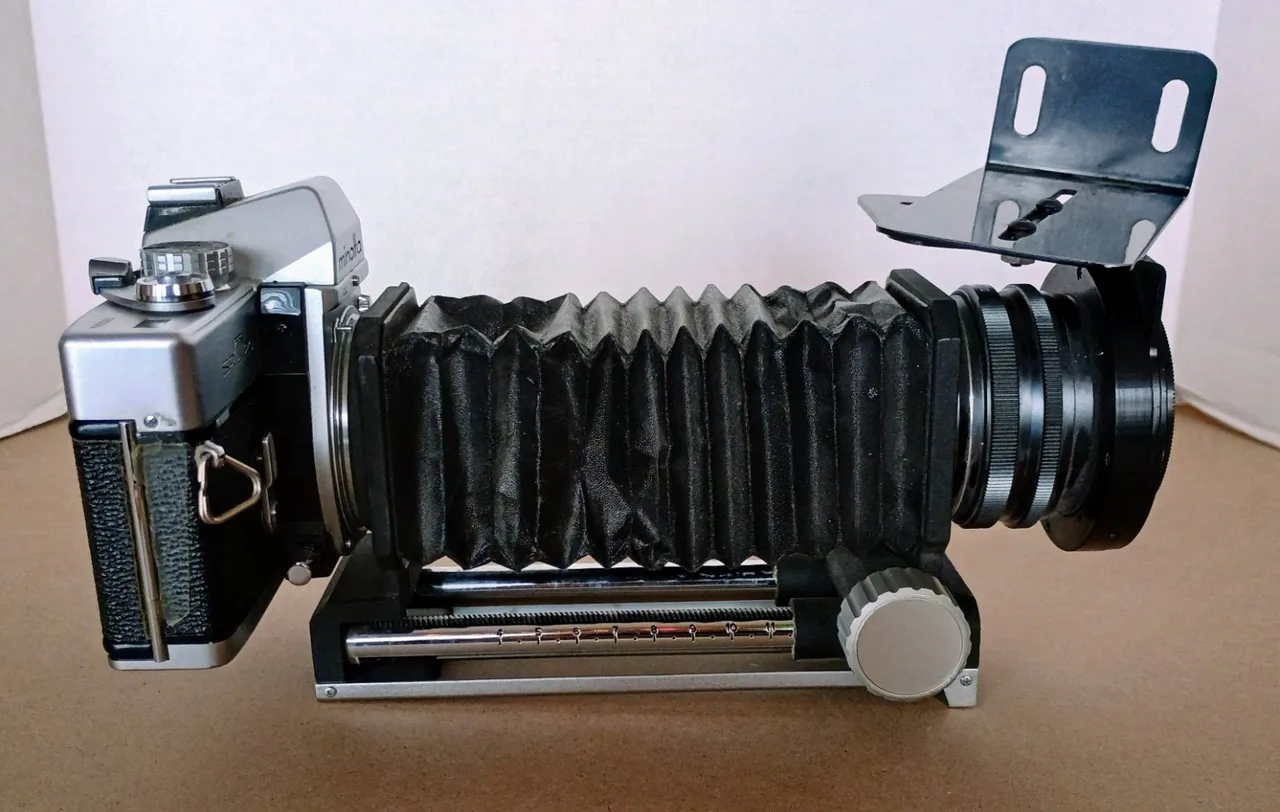 Minolta Auto Bellows Macro 100mm F/4