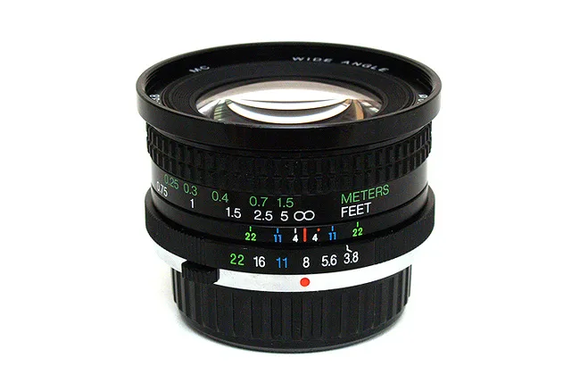 Cosina 20mm F/3.8 MC