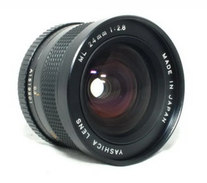 Yashica ML 24mm F/2.8