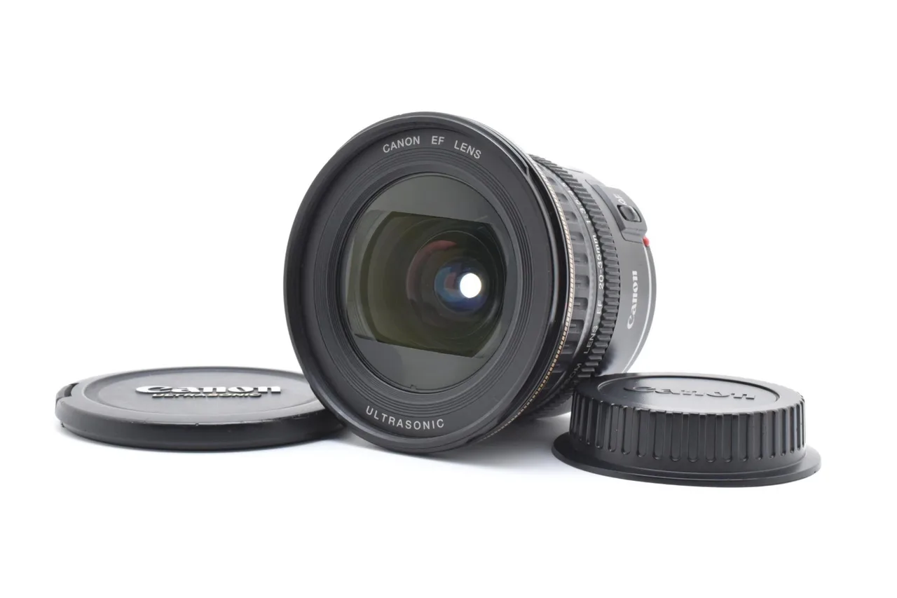 Canon EF 20-35mm F/3.5-4.5 USM