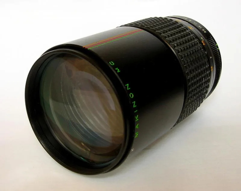 Makinon 200mm F/3.3 MC Auto