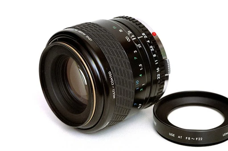 Sigma 90mm F/2.8 Macro