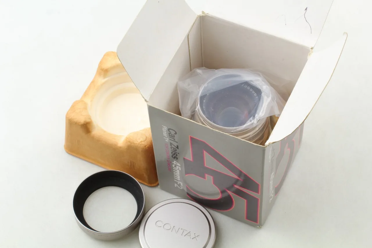 Carl Zeiss G Planar T* 45mm F/2