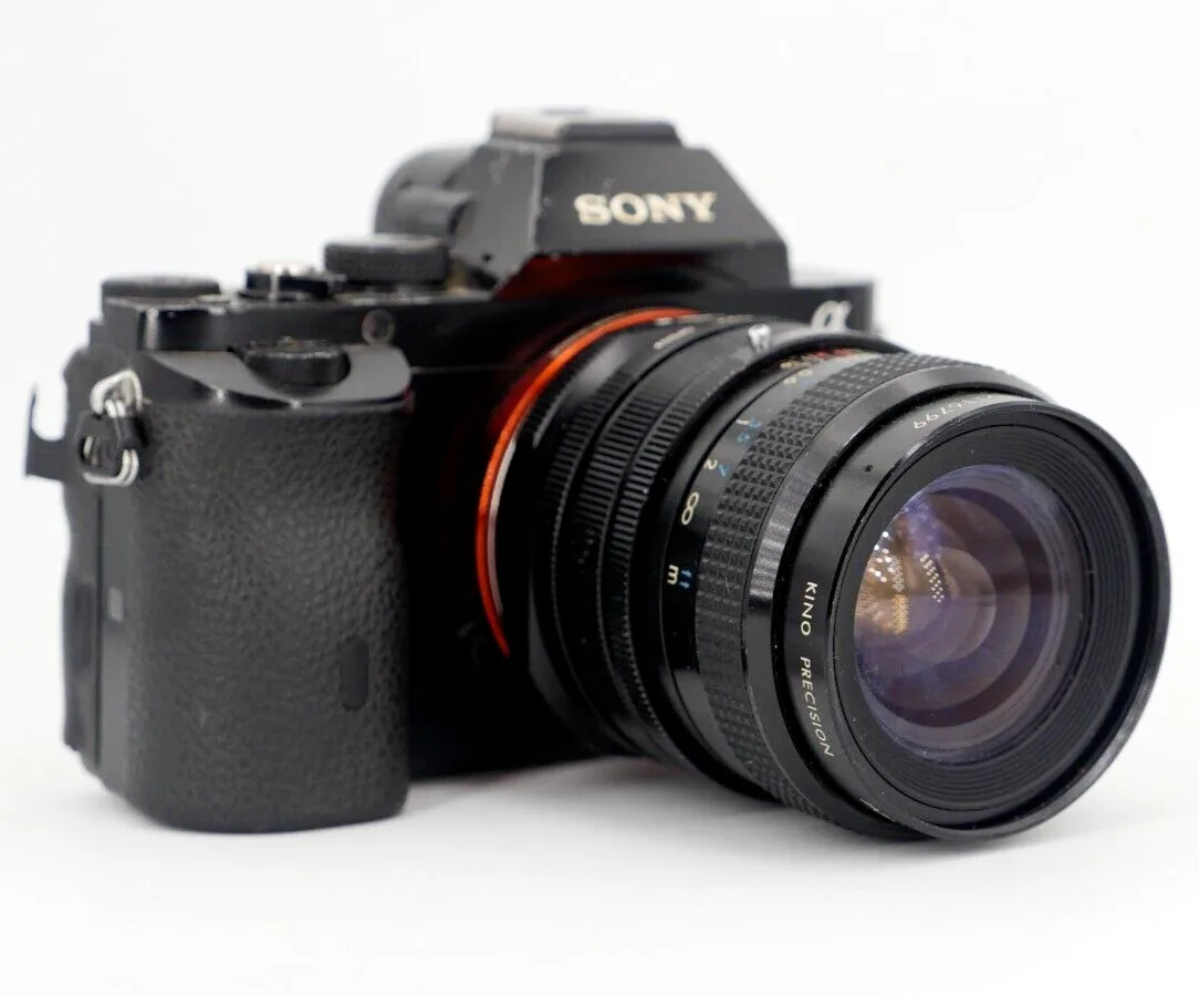Kino Precision Kiron 28mm F/2 MC