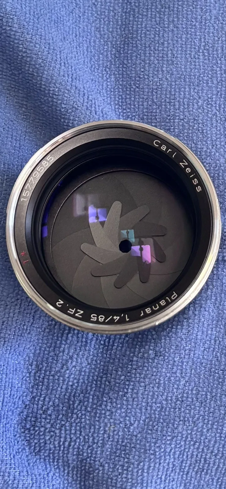 Carl Zeiss Planar T* 85mm F/1.4