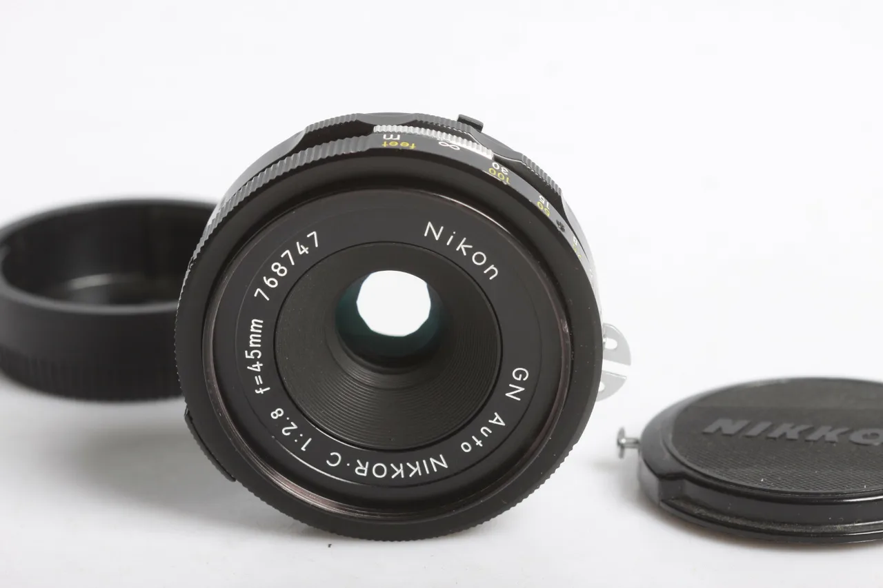 Nikon GN Auto Nikkor ·C 45mm F/2.8