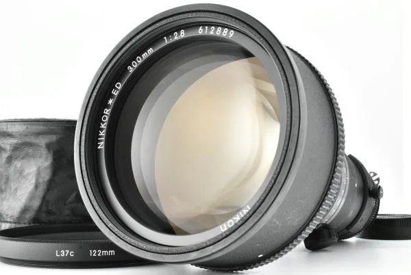 Nikon AI Nikkor 300mm F/2.8 ED-IF