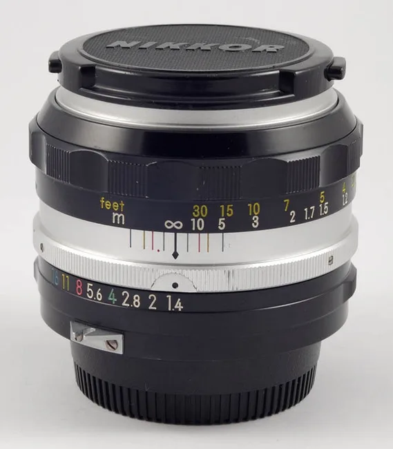 Nikon Nikkor-S 50mm F/1.4 non-Ai