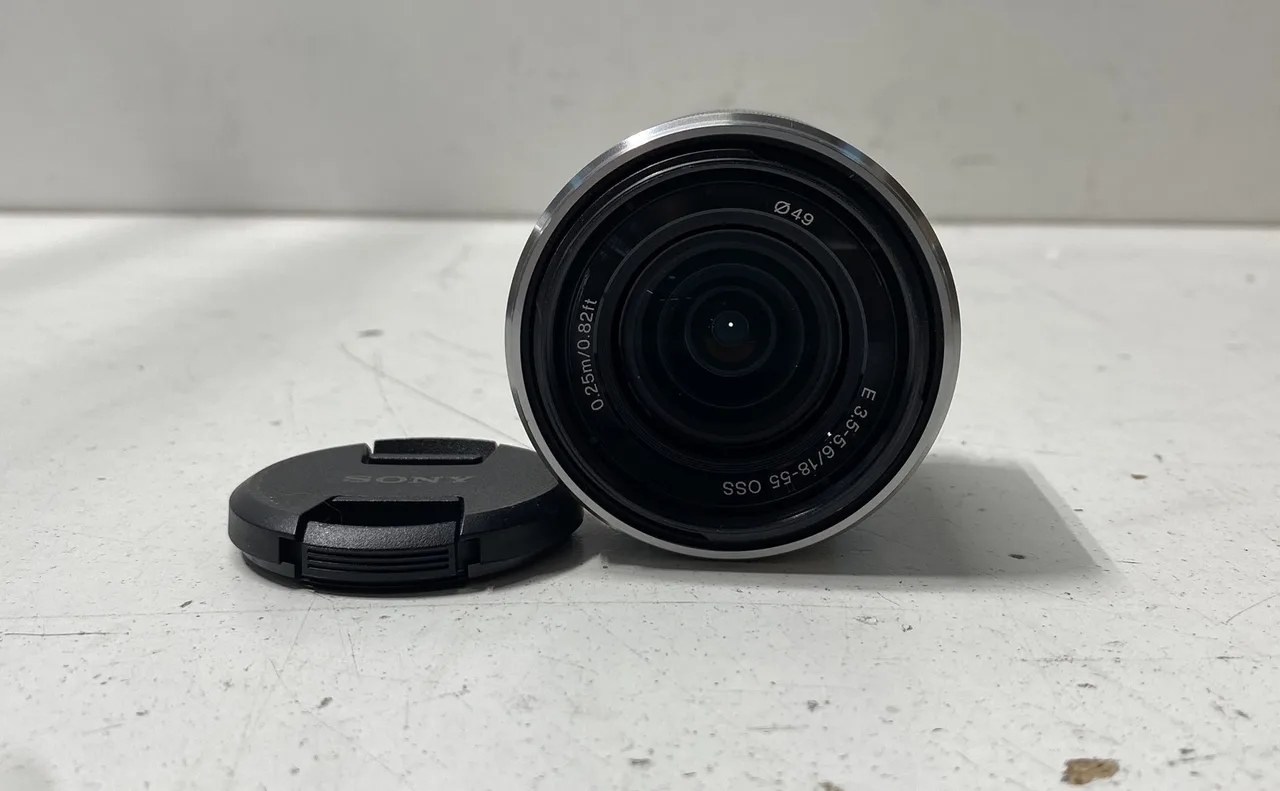 Sony E 18-55mm F/3.5-5.6 OSS [SEL1855]