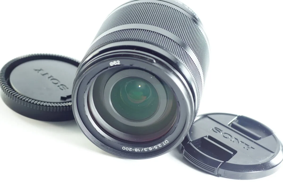 Sony DT 18-200mm F/3.5-6.3 SAL18200