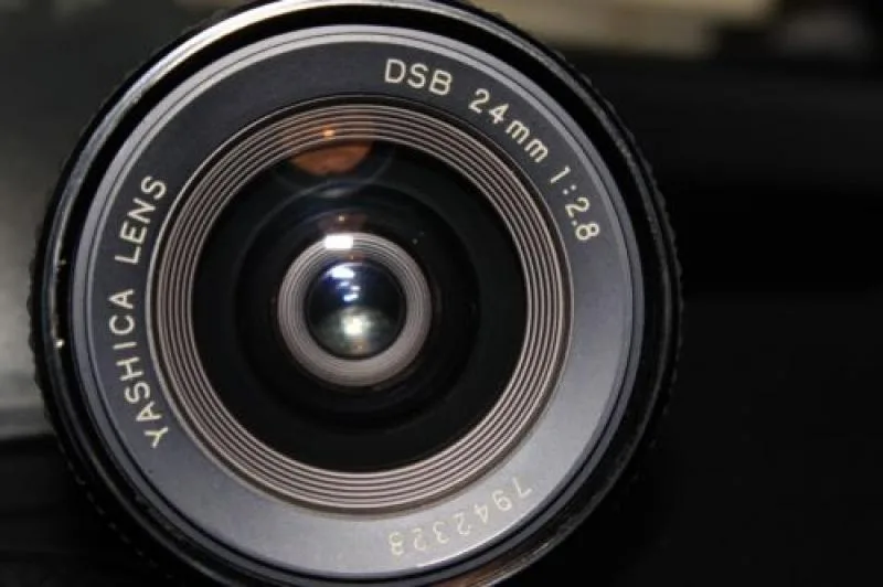 Yashica DSB 24mm F/2.8