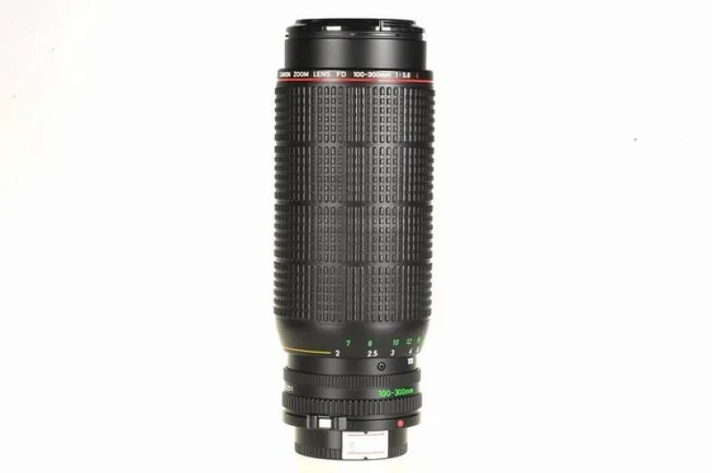 Canon FD 100-300mm F/5.6 L Macro Zoom Lens