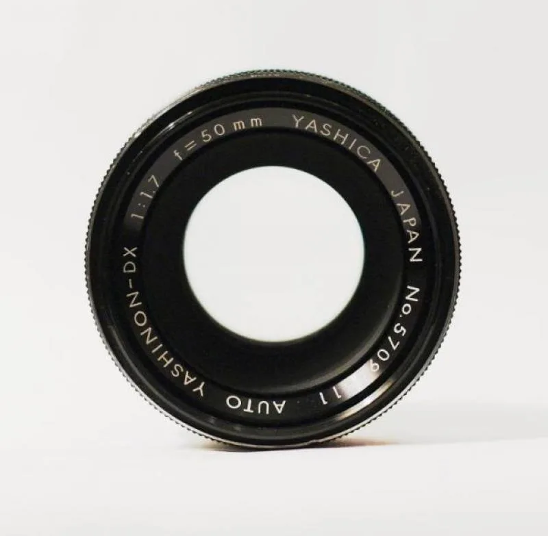 Yashica Auto Yashinon-DX 50mm F/1.7