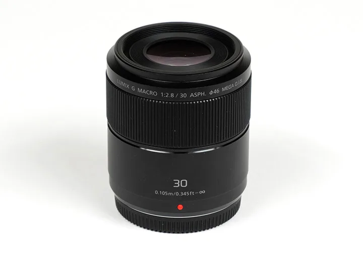 Panasonic Lumix G 30mm F/2.8 ASPH Mega OIS Macro